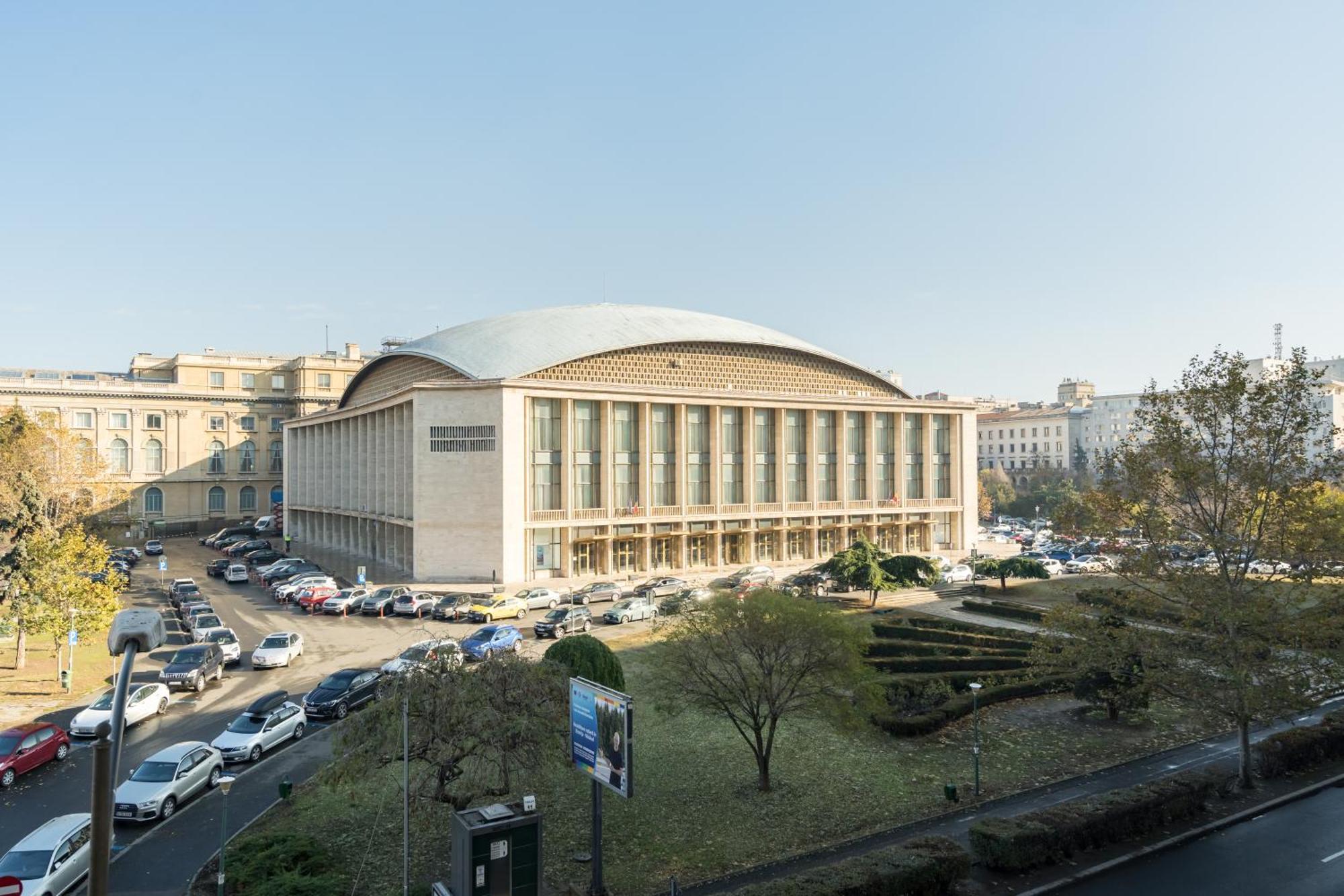 Top Location With Iconic View - Sala Palatului بوخارست المظهر الخارجي الصورة